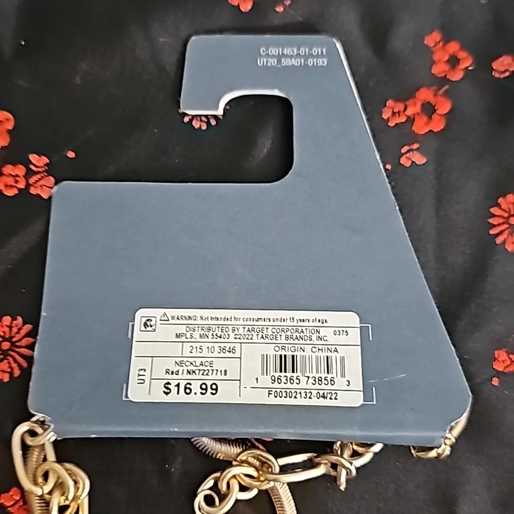 Universal thread double layer necklace NWT
